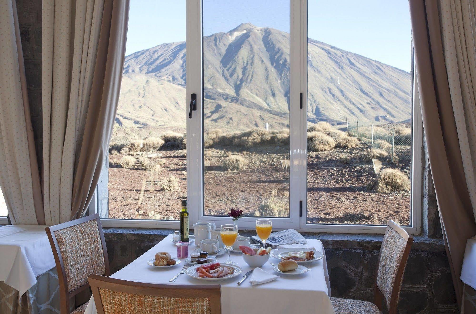 Parador De Las Canadas Del Teide La Orotava Esterno foto